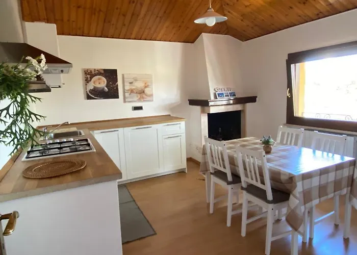 Attico Panoramico Tra E Mare Con Giardino Deluxe *