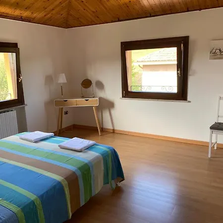 Attico Panoramico Tra E Mare Con Giardino Deluxe Apartment *