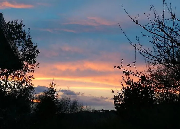 Attico Panoramico Tra E Mare Con Giardino Deluxe