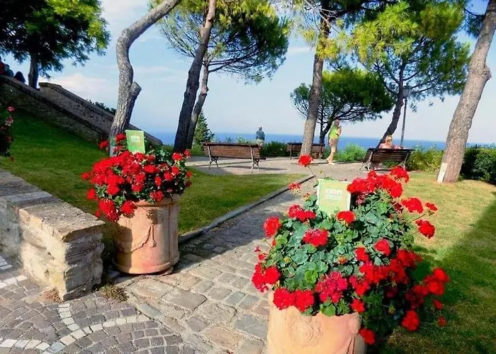 Attico Panoramico Tra E Mare Con Giardino Deluxe Apartment Pesaro